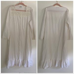 Vintage Willow Creek Cottageocre Vintage Night Gown